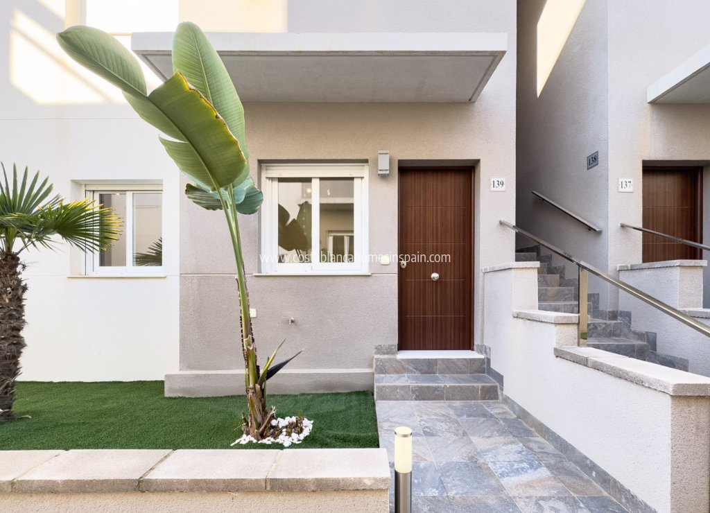 Venta - Bungalow - Torrevieja - Aguas Nuevas