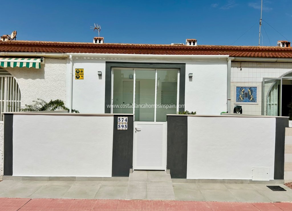 Venta - Bungalow - Torrevieja - La Siesta