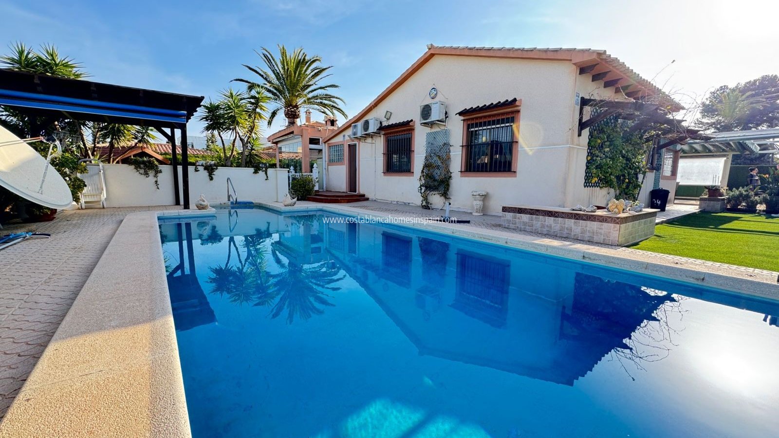 Venta - Detached Villa - Cabo Roig