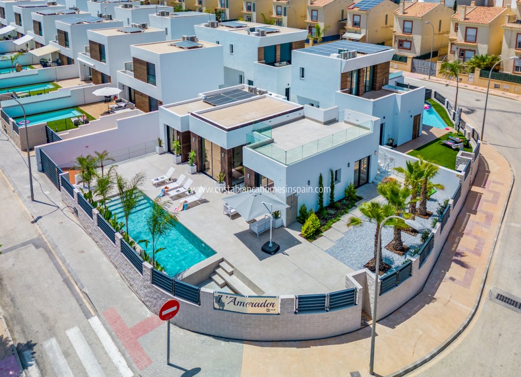 Venta - Detached Villa - El Campello - El Amerador