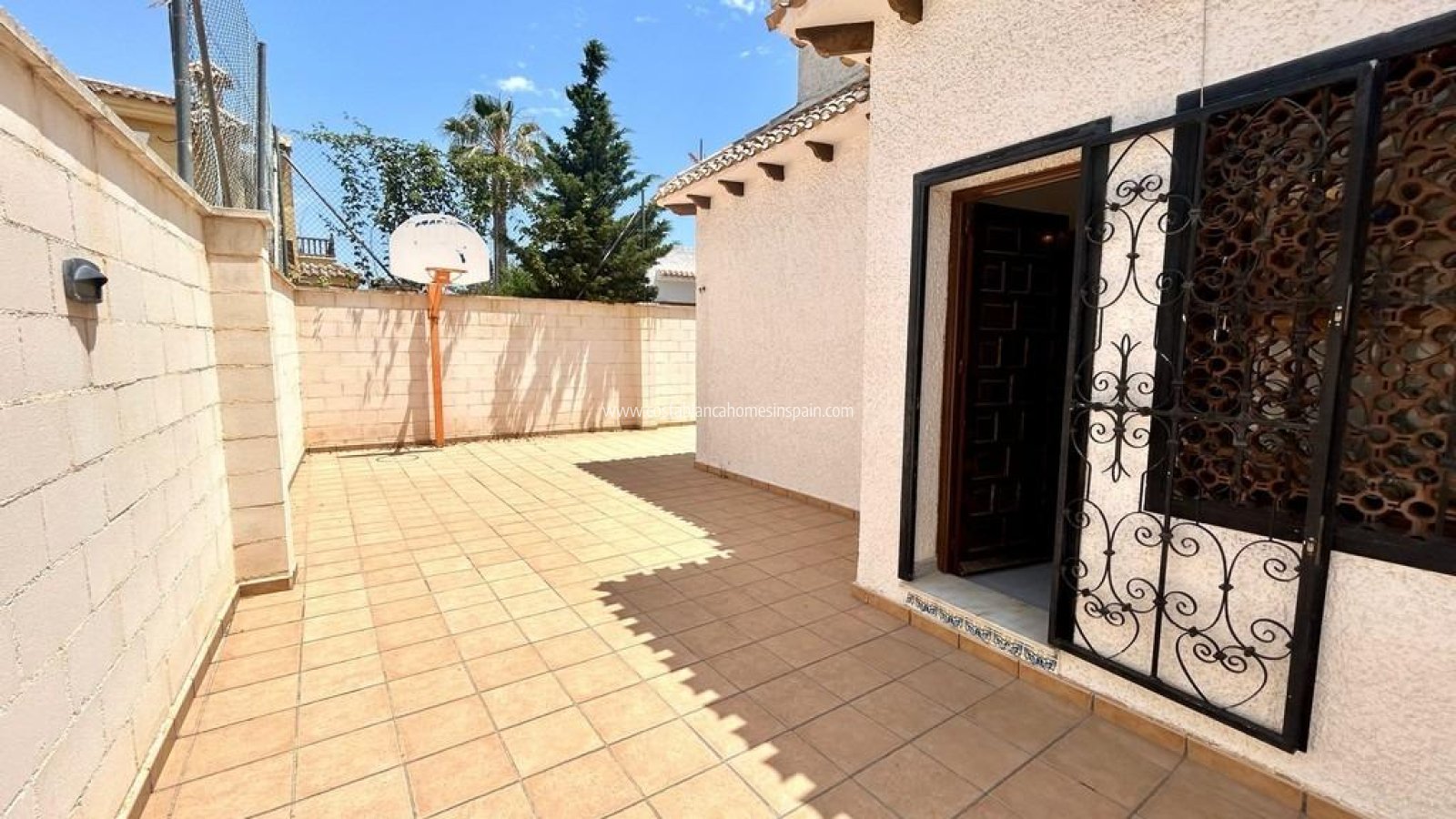 Venta - Detached Villa - La Zenia