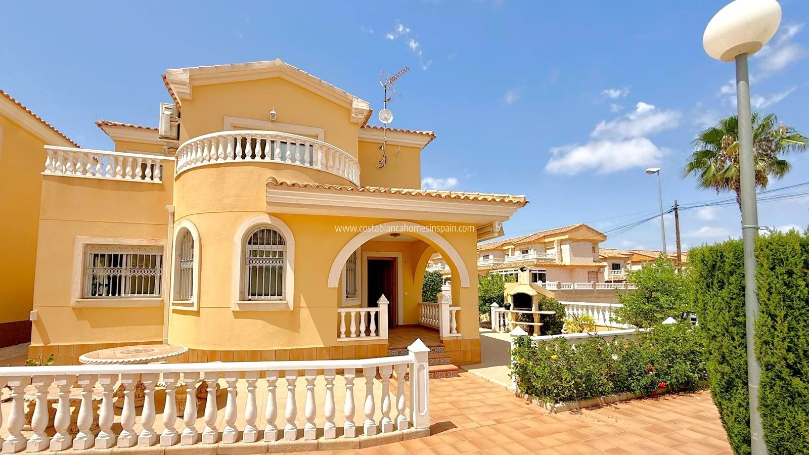 Venta - Detached Villa - Orihuela Costa - Villamartin