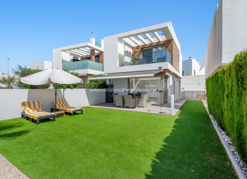 Venta - Detached Villa - Orihuela Costa - Villamartin