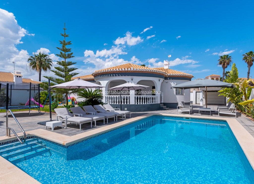Venta - Detached Villa - Playa Flamenca - Costa Blanca South