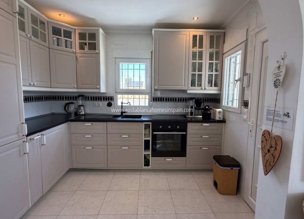 Venta - Detached Villa - Torrevieja - Costa Blanca Sur