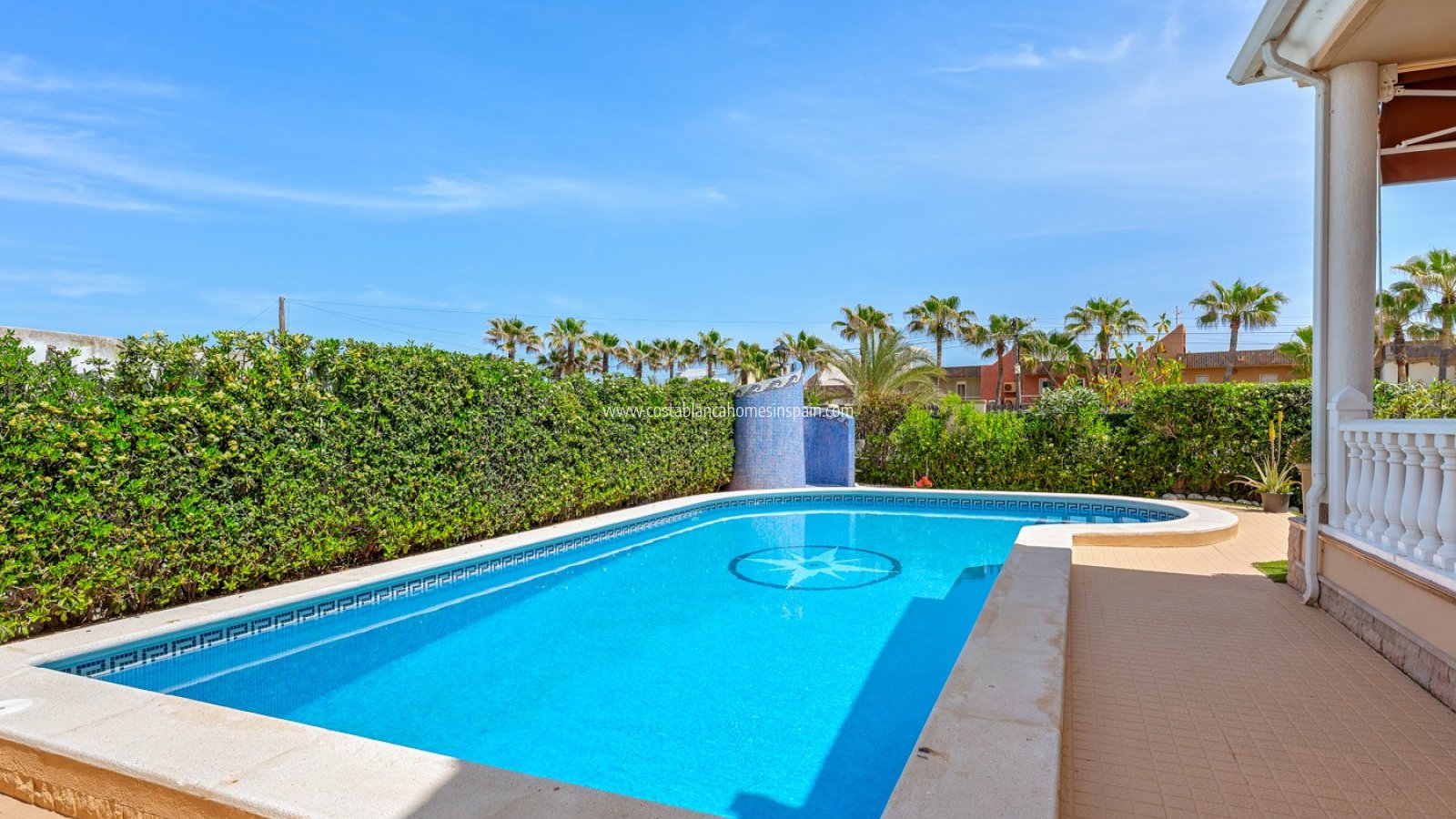 Venta - Detached Villa - Torrevieja - La Mata