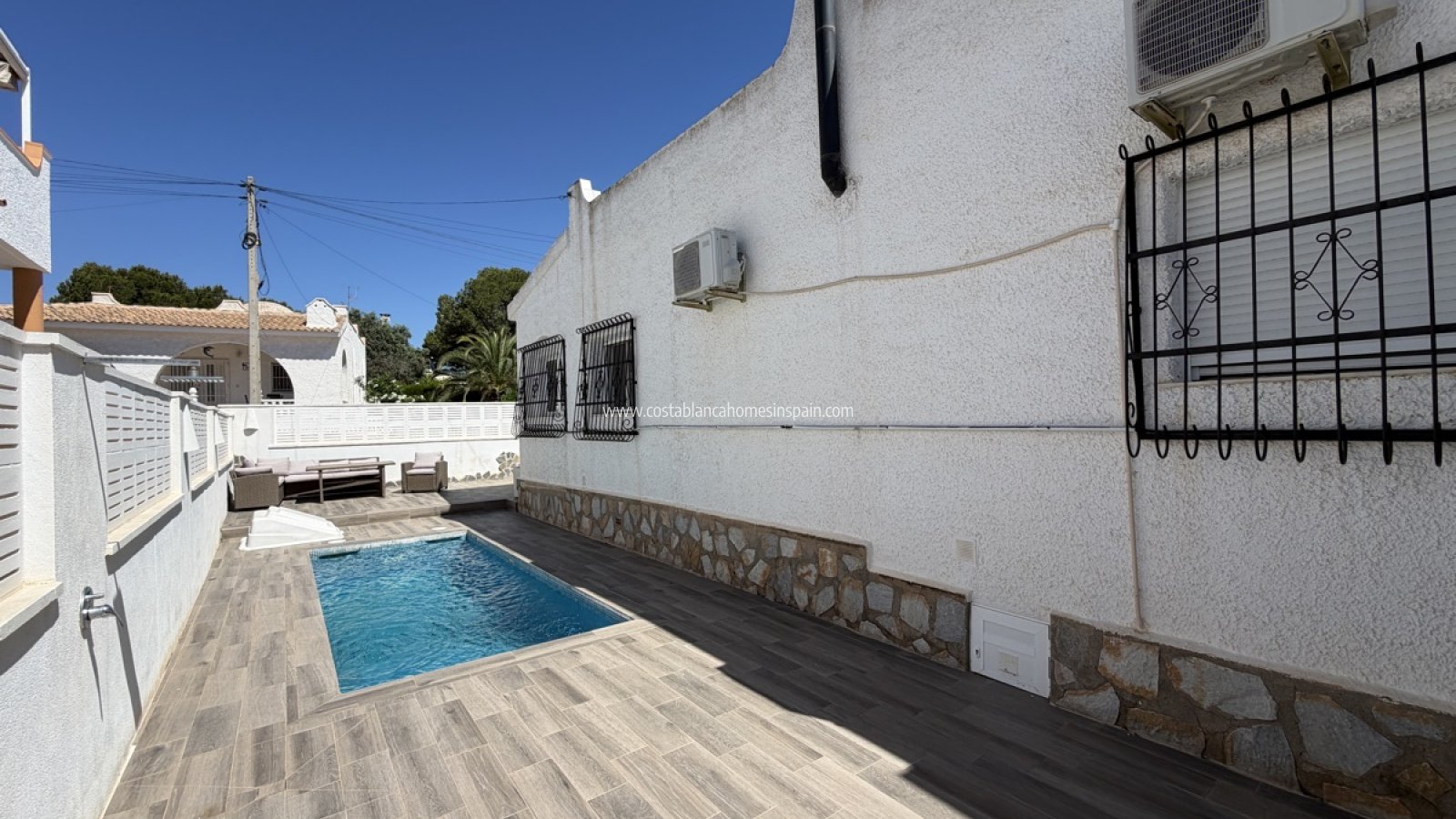 Venta - Detached Villa - Villamartin - Blue Lagoon