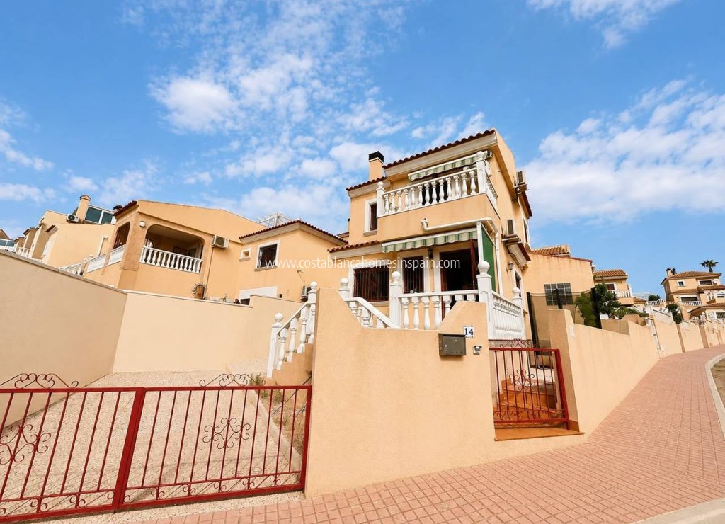 Venta - Detached Villa - Villamartin - BLUE LAGOON