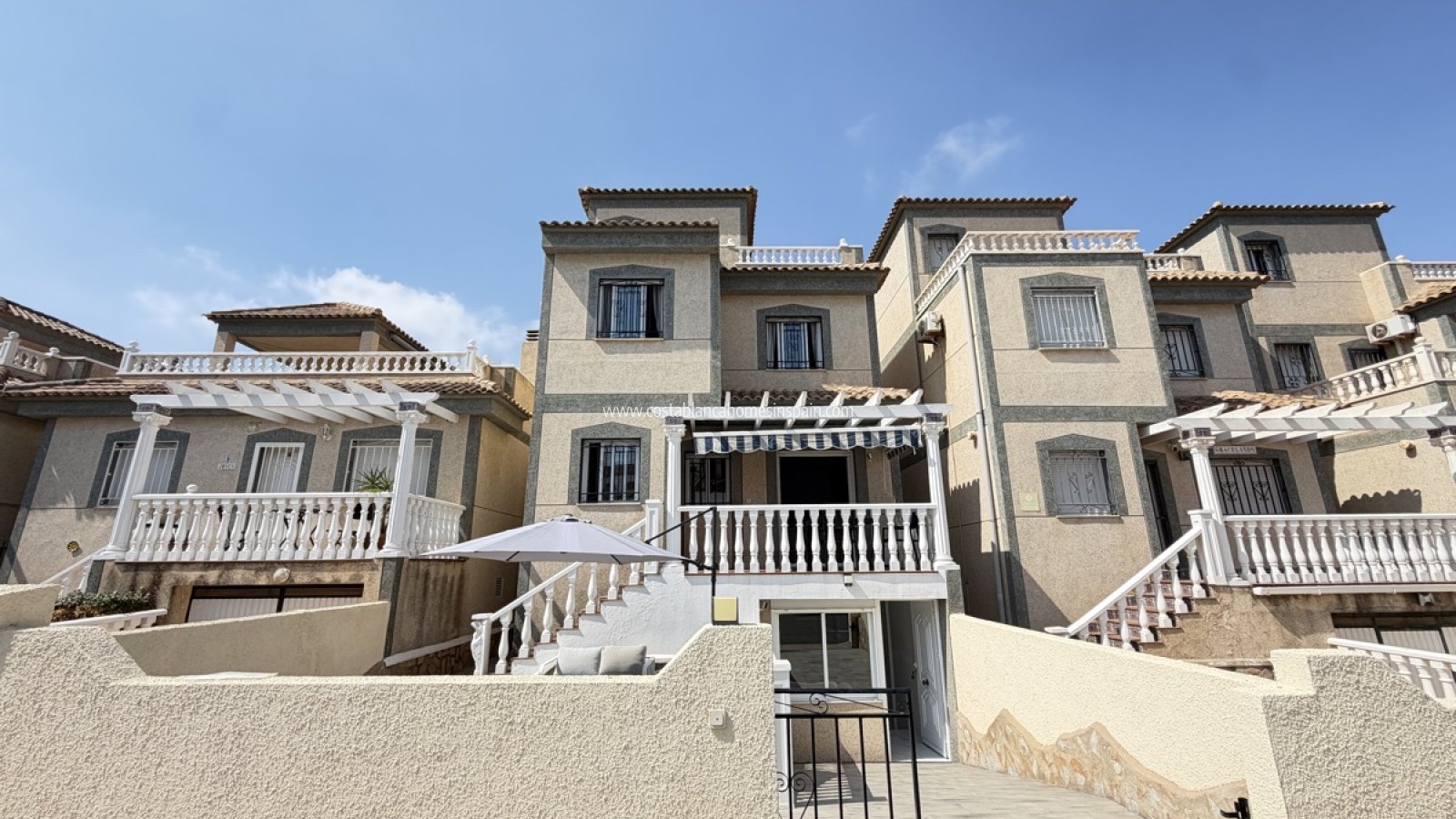 Venta - Detached Villa - Villamartin