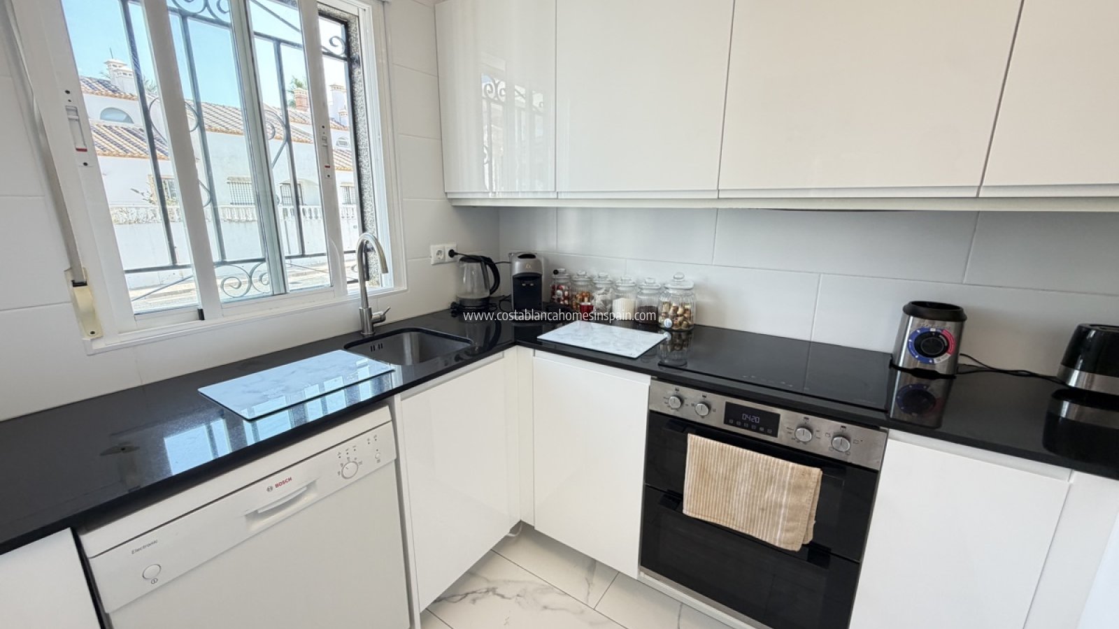 Venta - Detached Villa - Villamartin