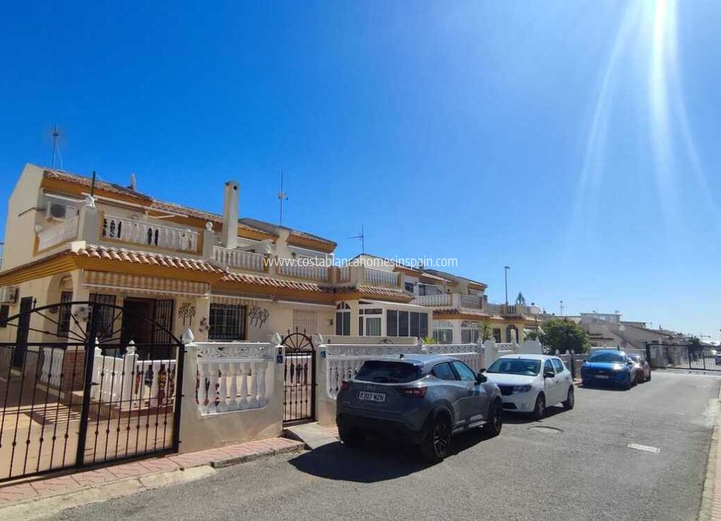 Venta - Semi - Detached Villa - Playa Flamenca - Play Flamenca