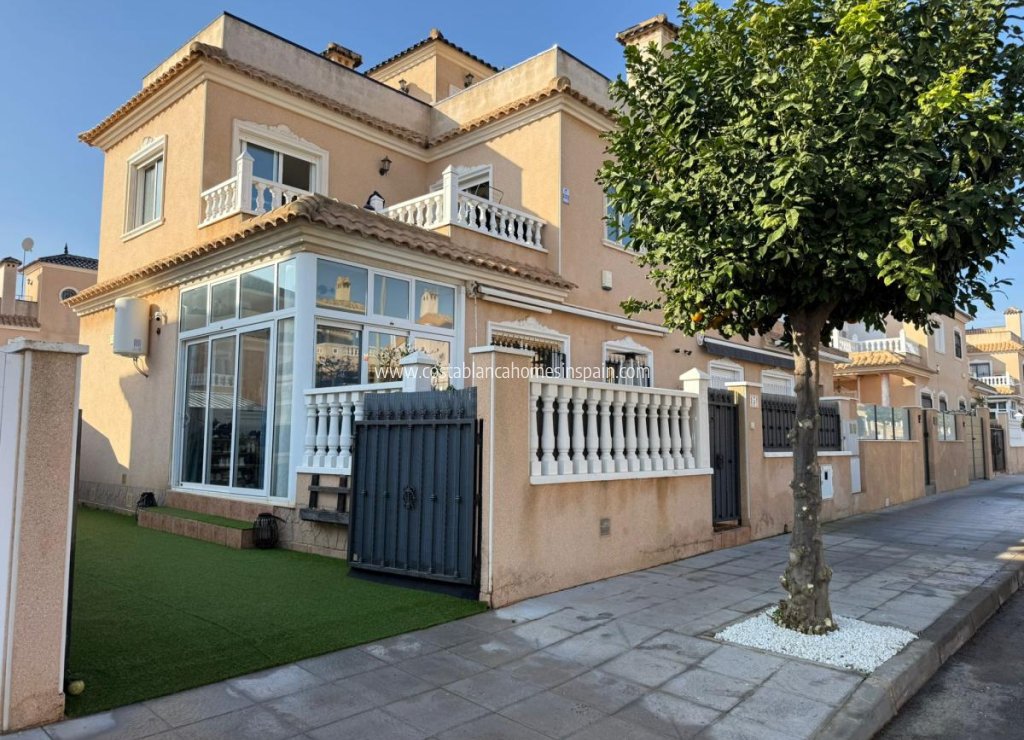 Venta - Semi - Detached Villa - Torre de la Horadada