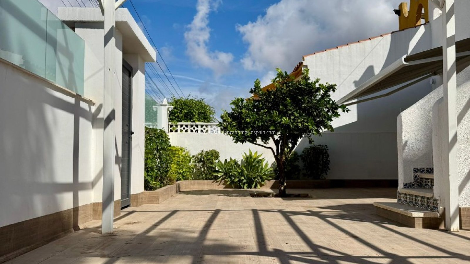 Venta - Semi - Detached Villa - Torrevieja - Torretas