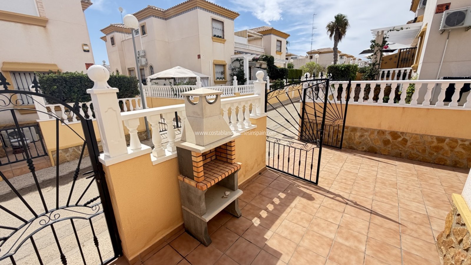 Venta - Semi - Detached Villa - Villamartin