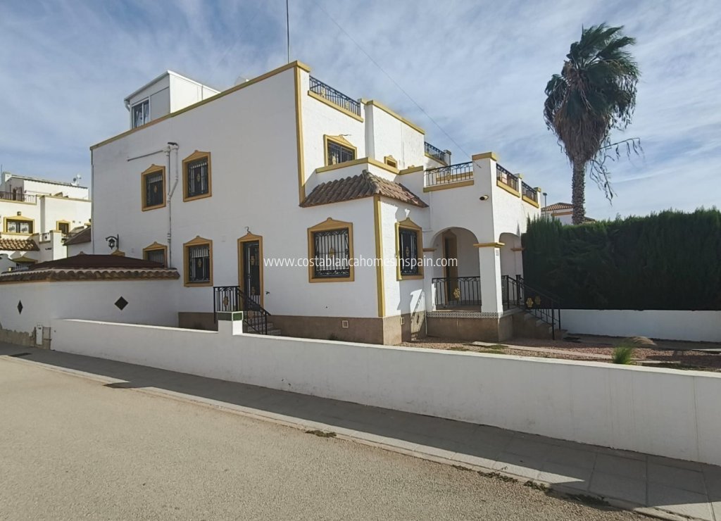 Venta - Semi - Detached Villa - Vistabella - Vistabella Golf