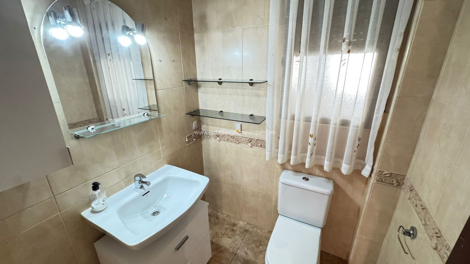 Venta - Townhouse - San Miguel de Salinas