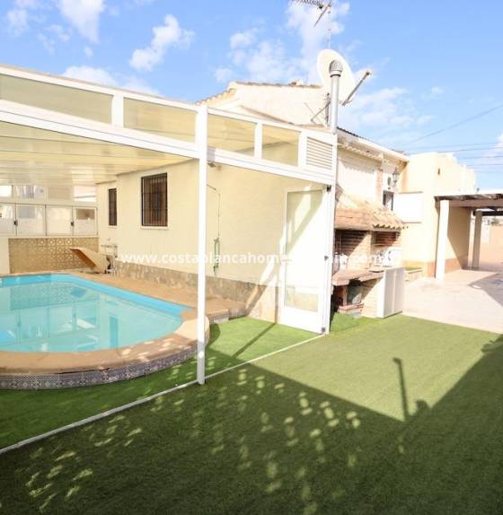 Villa - Endursölu - Torrevieja - La Siesta - El Salado - Torreta