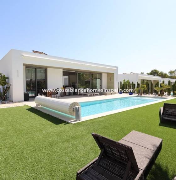 Villa - Re-salg - Orihuela - Las Colinas Golf