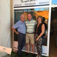 Tom and Linda Savage 