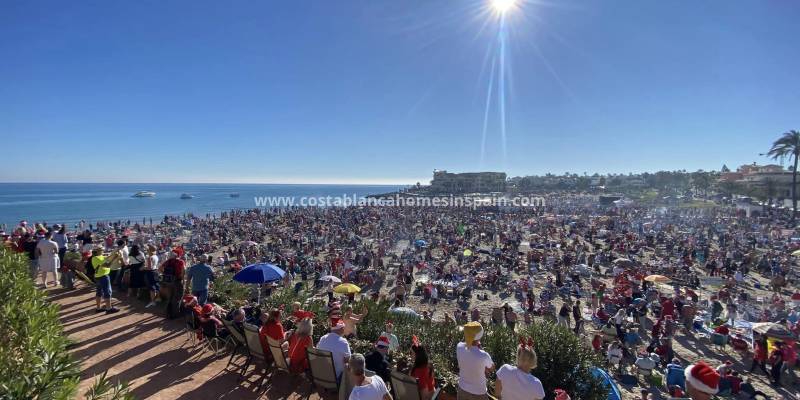 Christmas day in La Zenia, Costa Blanca Homes in Spain stand and Barbecue