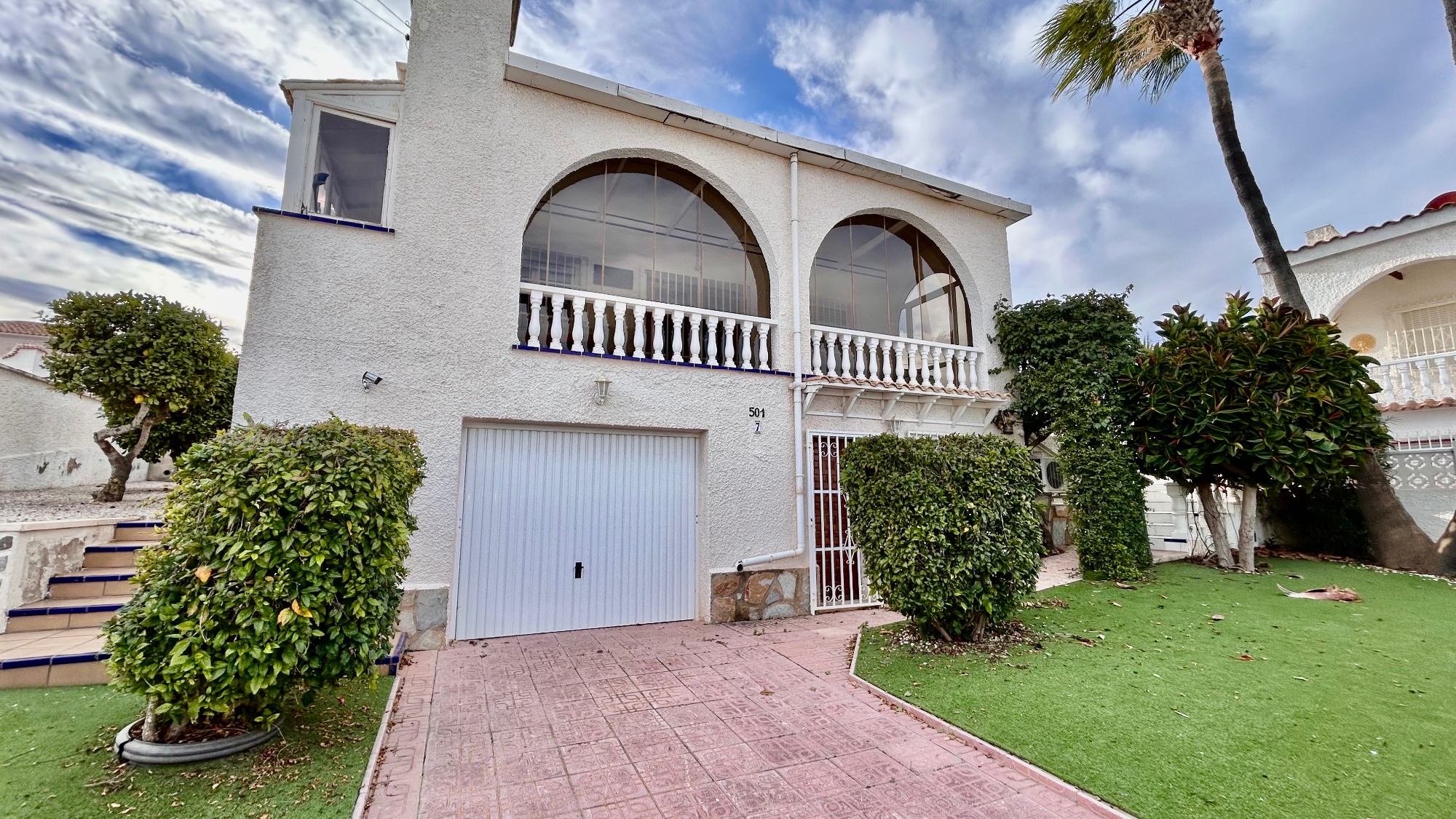 House in Villamartin - view 1